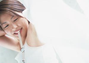 縮毛矯正とカラーが同日にできる美容室